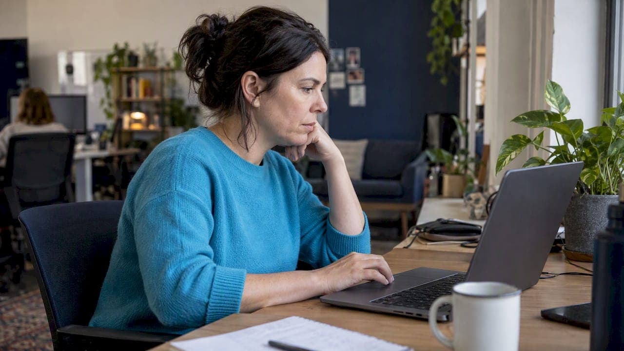 Independent SaaS Benefits: 7 Procurement Checks as EU Rules Shift